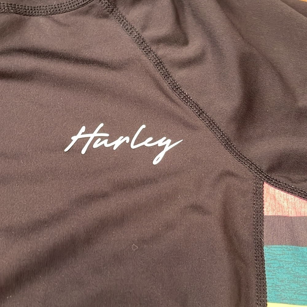 Hurley Rashguard small - Picture 2 of 5